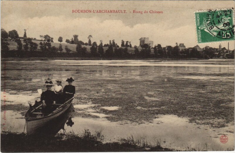 Carte postale ancienne Bourbon-l'Archambault Etang du Chateau à Bourbon-l'Archambault