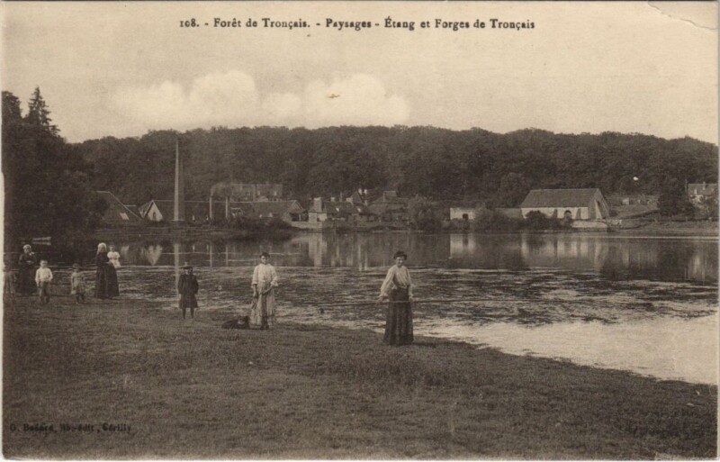 Carte postale ancienne Foret de Troncais - Paysages - Etang et Forges de Troncais