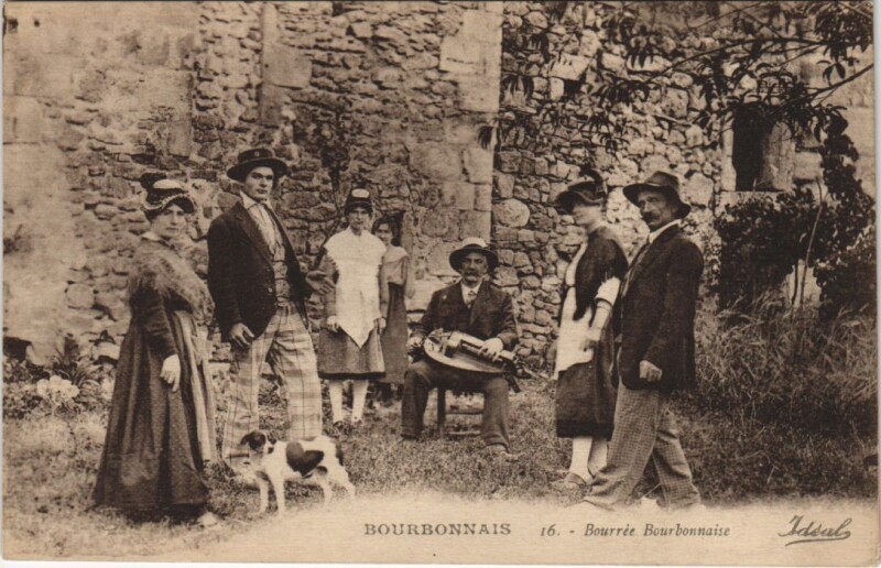Carte postale ancienne Bourbonnais - Bourree Bourbonnaise