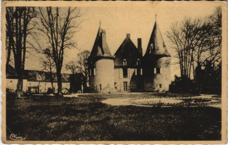 Carte postale ancienne Bellenaves Chateau de Bellenaves à Bellenaves