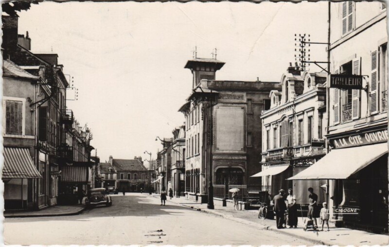 Carte postale ancienne Commentry Rue Jean-Jaures à Commentry