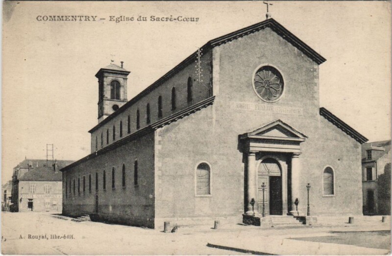 Carte postale ancienne Commentry Eglise du Sacre-Coeur à Commentry