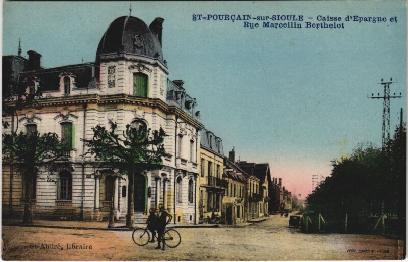 Carte postale ancienne Saint-Pourcain-sur-Sioule Caisse d'Epargne