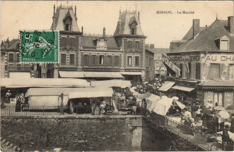 Carte postale ancienne Hirson Le Marche à Hirson