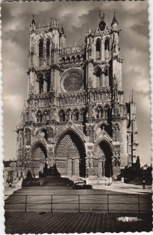 Carte postale ancienne Amiens Cathedrale à Amiens
