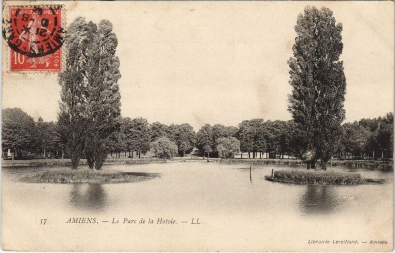 Carte postale ancienne Amiens Parc de la Hotoie à Amiens