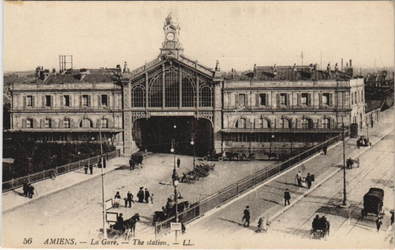 Carte postale ancienne Amiens La Gare à Amiens