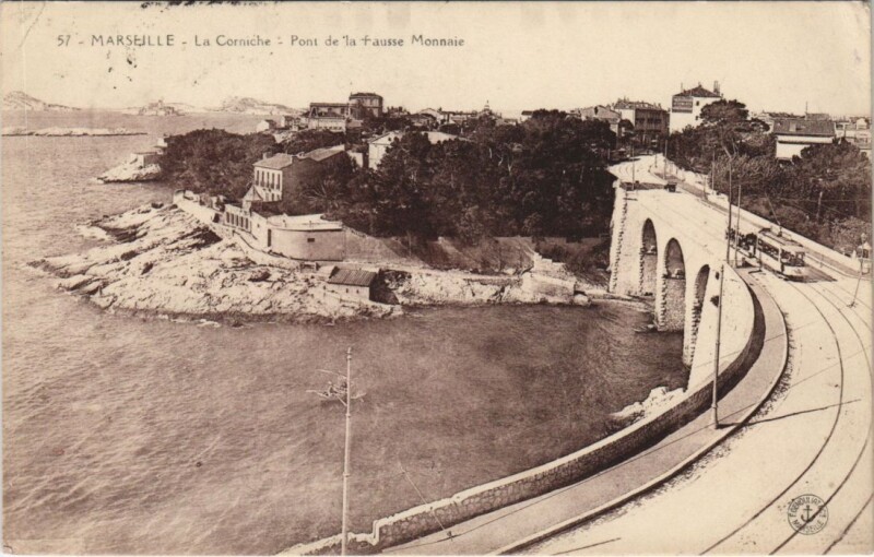 Carte postale ancienne Marseille - La corniche à Marseille