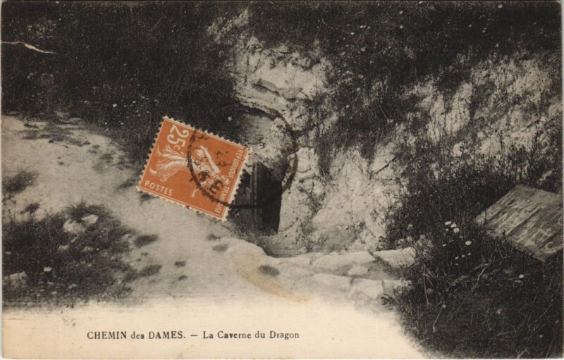 Carte postale ancienne Chemin des Dames Monument d'hurtebise