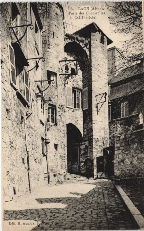 Carte postale ancienne Laon Porte dES Chenizelles