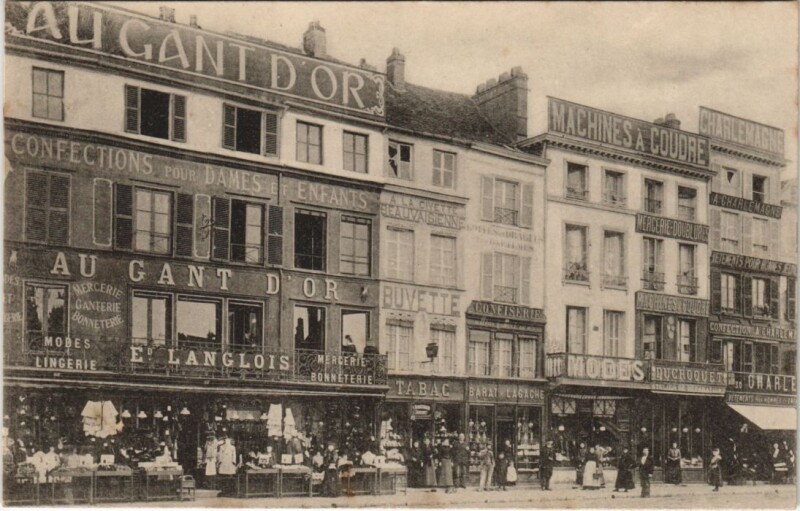 Carte postale ancienne Beauvais Place de l'hotel de Ville à Beauvais