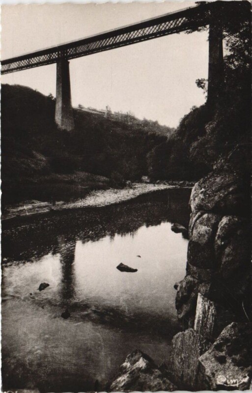 Carte postale ancienne Pont du Chemin de Fer sur la Tardes