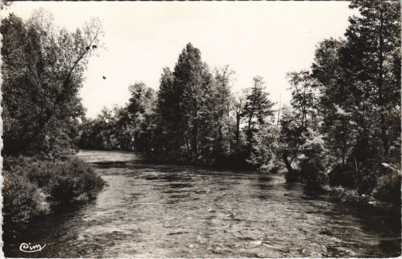 Carte postale ancienne Vallee de la Sioule Le Mayet-D'Ecole