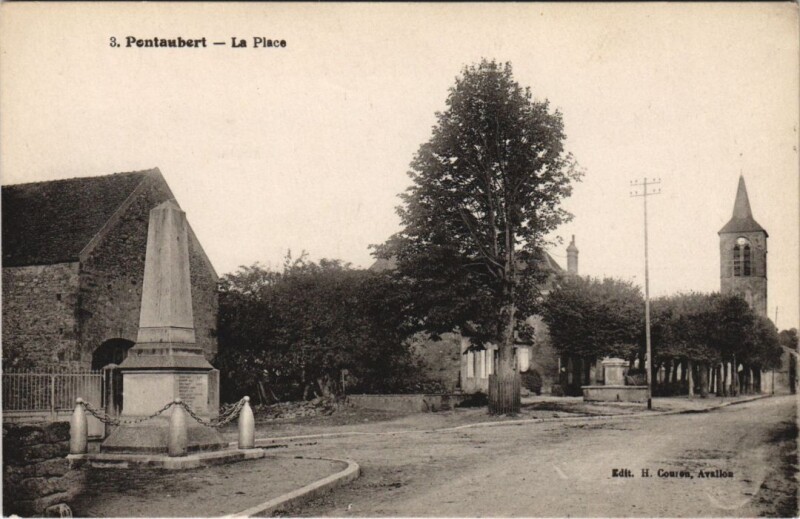 Carte postale ancienne Pontaubert La Place à Pontaubert