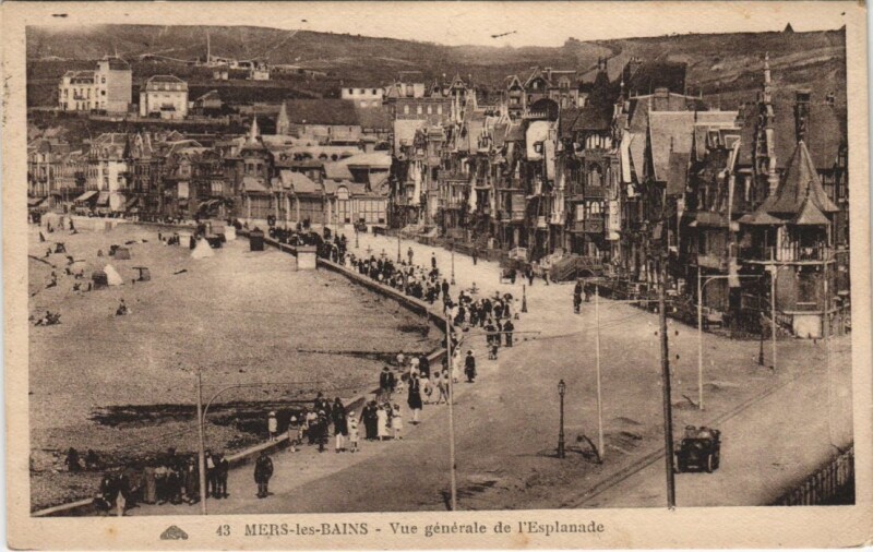 Carte postale ancienne Mers-Les-Bains Vue generale de l'Esplanade à Mers-les-Bains