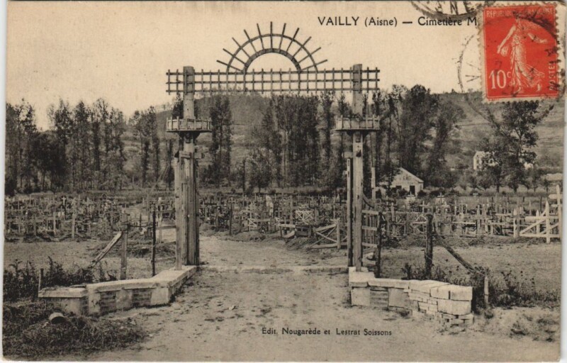 Carte postale ancienne Vailly Cimentiere