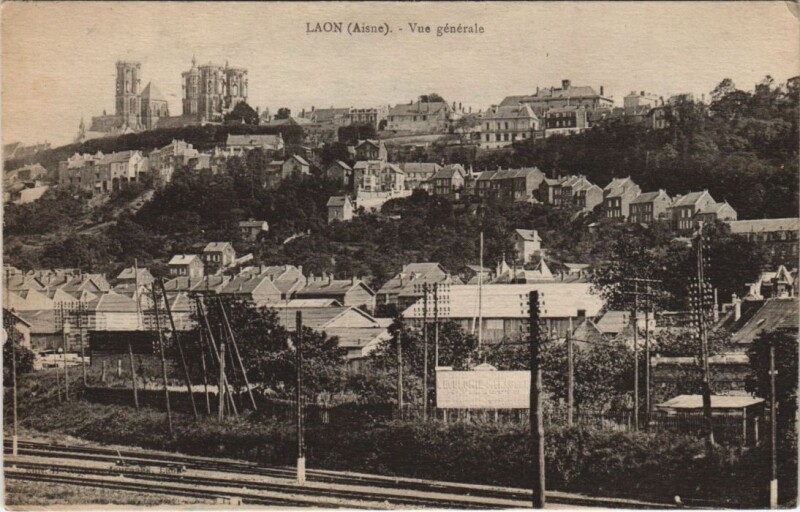 Carte postale ancienne Laon Vue generale