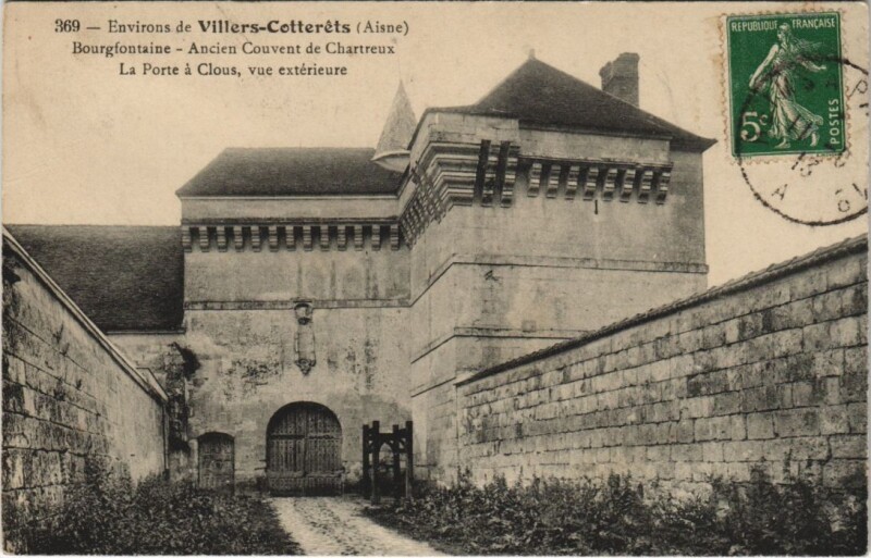 Carte postale ancienne Villers-Cotterets Ancien couvent de charrtreux