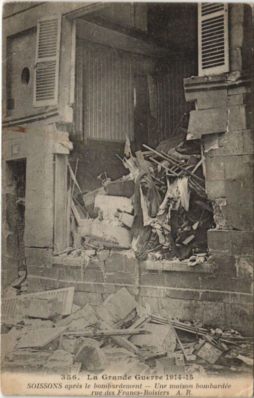Carte postale ancienne La Grande Guerre Soisons
