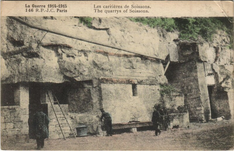 Carte postale ancienne Soissons Les carrieres de à Soissons