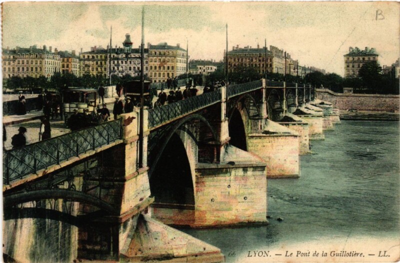 Carte postale ancienne Lyon le pont de la Guillotiere