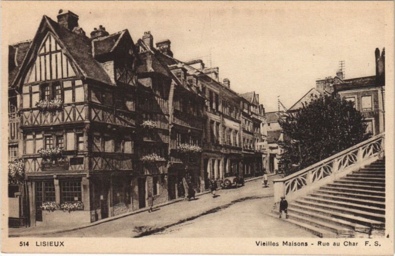 Carte postale ancienne Lisieux Vieilles Maisons - Rue au Char à Lisieux