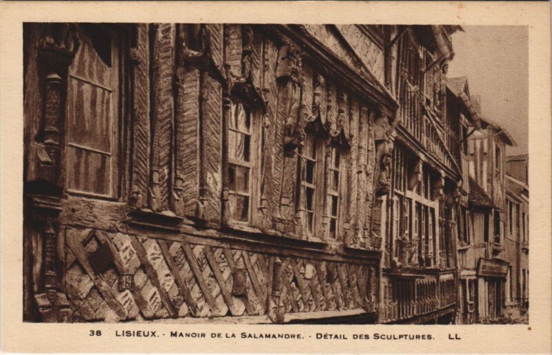 Carte postale ancienne Lisieux Manoir de la Salamandre à Lisieux