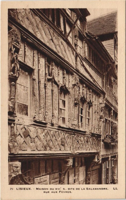 Carte postale ancienne Lisieux Maison du Xvi. Siecle dite de la Salamandre à Lisieux