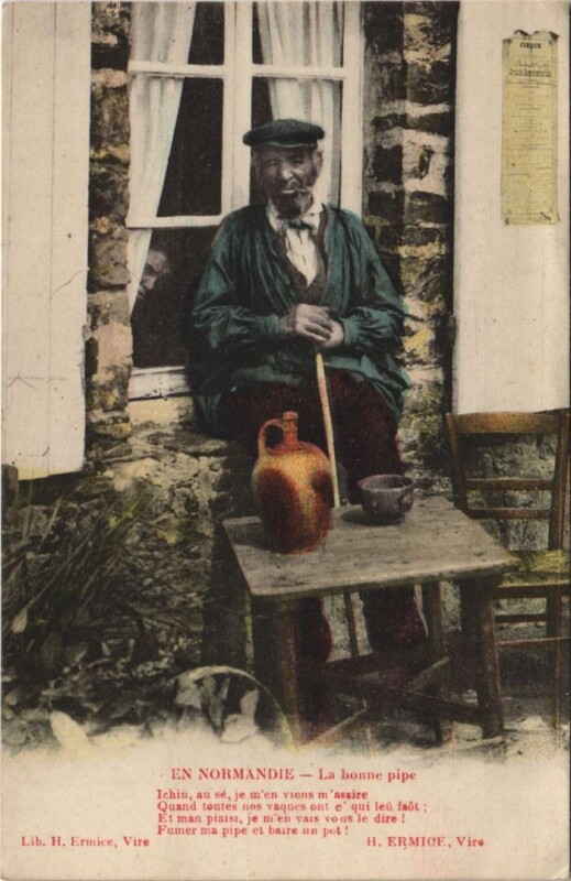 Carte postale ancienne En Normandie - La Bonne Pipe