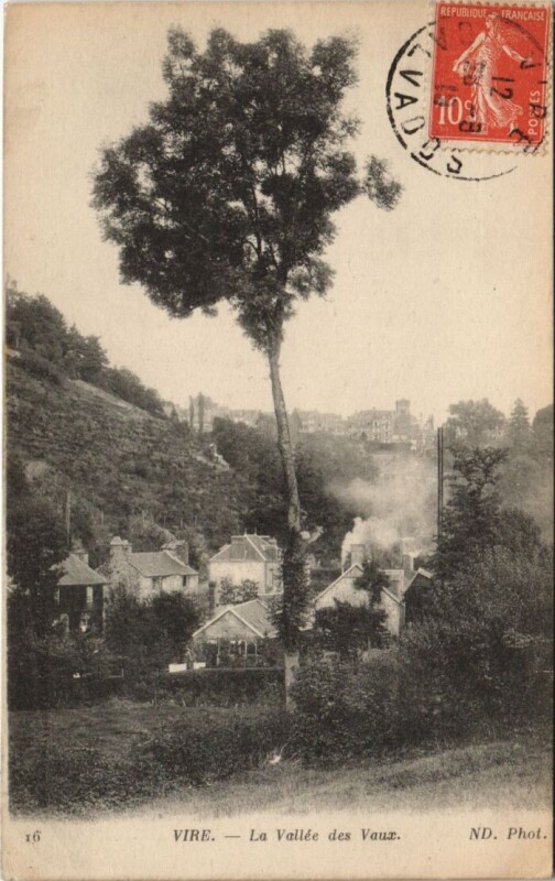 Carte postale ancienne Vire La Vallee des Vaux