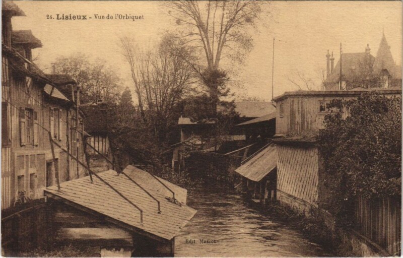 Carte postale ancienne Lisieux Vue de l'Orbiquet à Lisieux