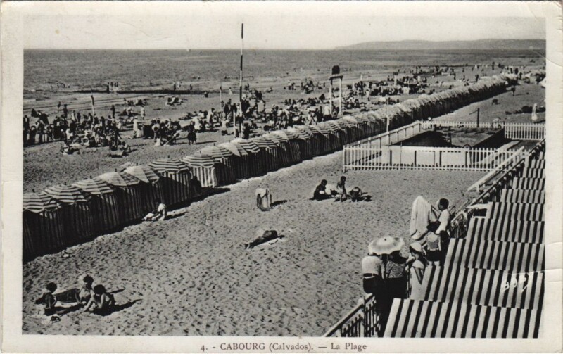Carte postale ancienne Cabourg La Plage à Cabourg