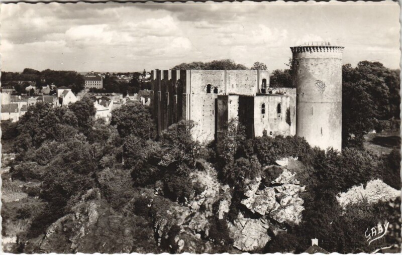 Carte postale ancienne Falaise Le Chateau à Falaise