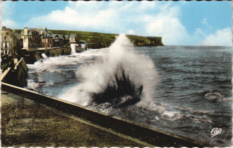 Carte postale ancienne Arromanches Port de la Liberation - Un Effet de Vague