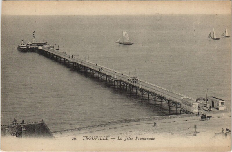 Carte postale ancienne Trouville La Jetee-Promenade