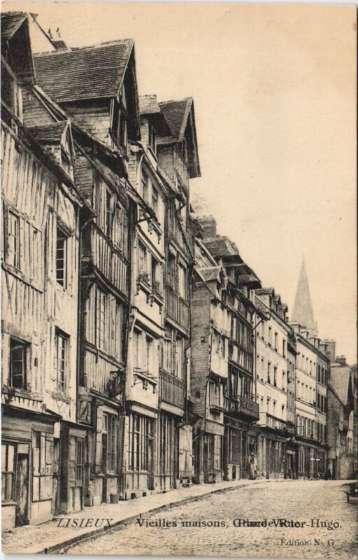 Carte postale ancienne Lisieux Vieilles Maisons à Lisieux