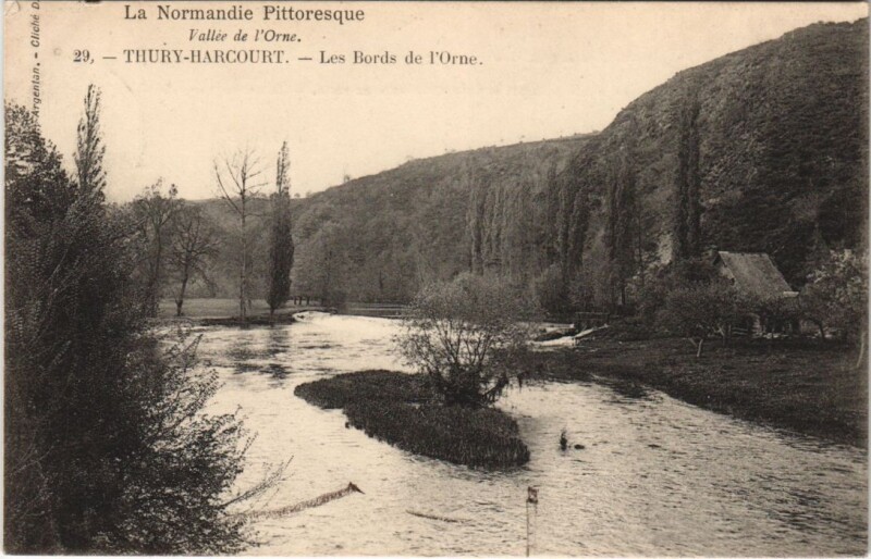 Carte postale ancienne Thury-Harcourt Les Bords de l'Orne
