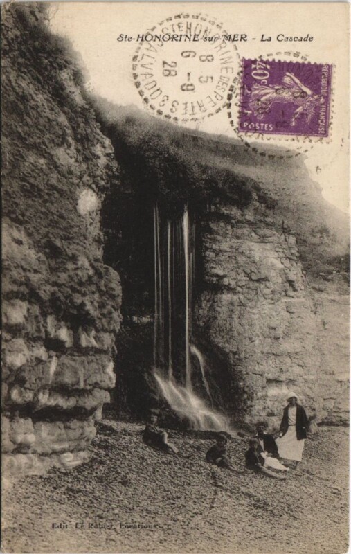 Carte postale ancienne Sainte-Honorine-sur-Mer La Cascade