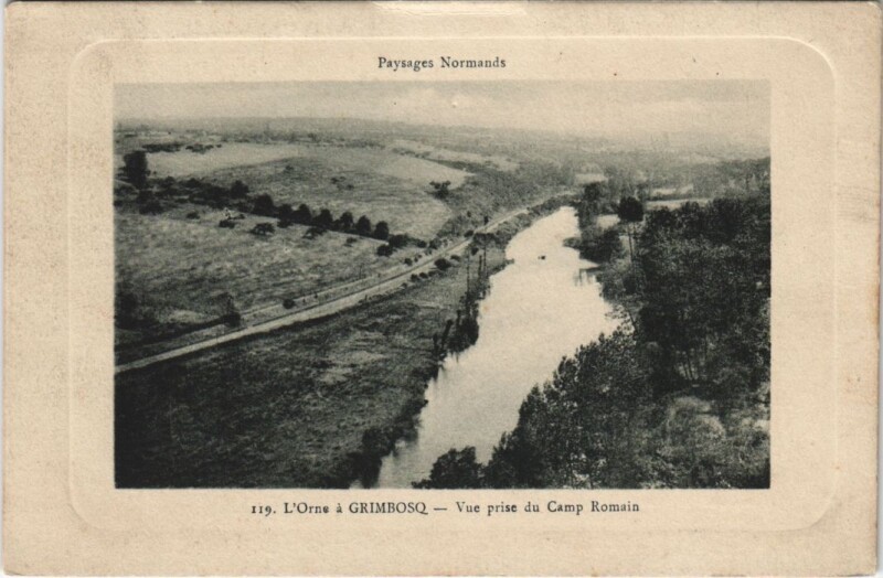 Carte postale ancienne Grimbosq L'Orne - Vue prise du Camp Romain à Grimbosq