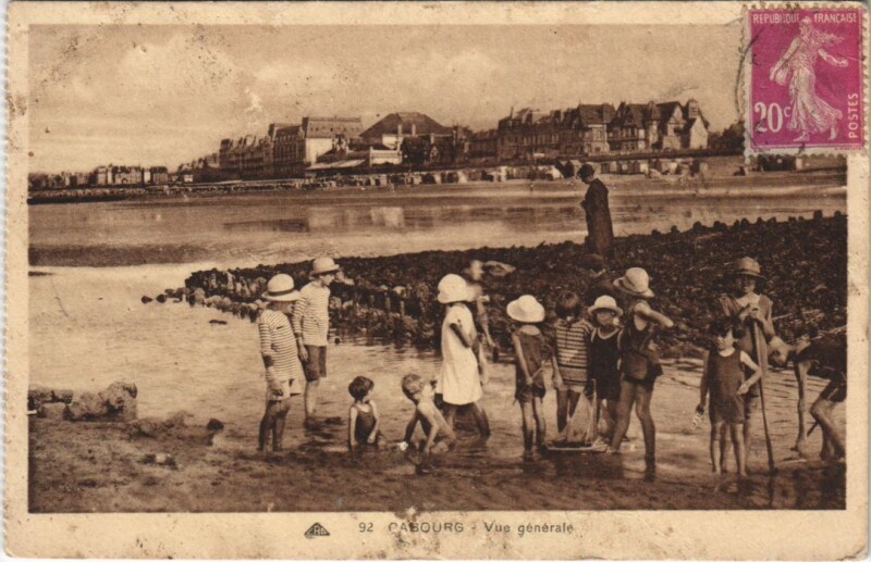 Carte postale ancienne Cabourg Vue Generale à Cabourg