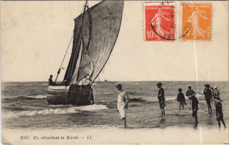 Carte postale ancienne En Attendant la Maree