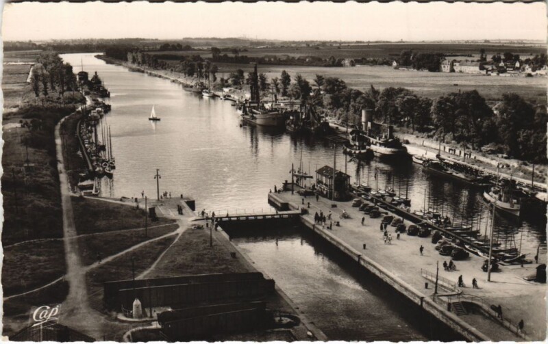 Carte postale ancienne Riva-Bella Le Canal
