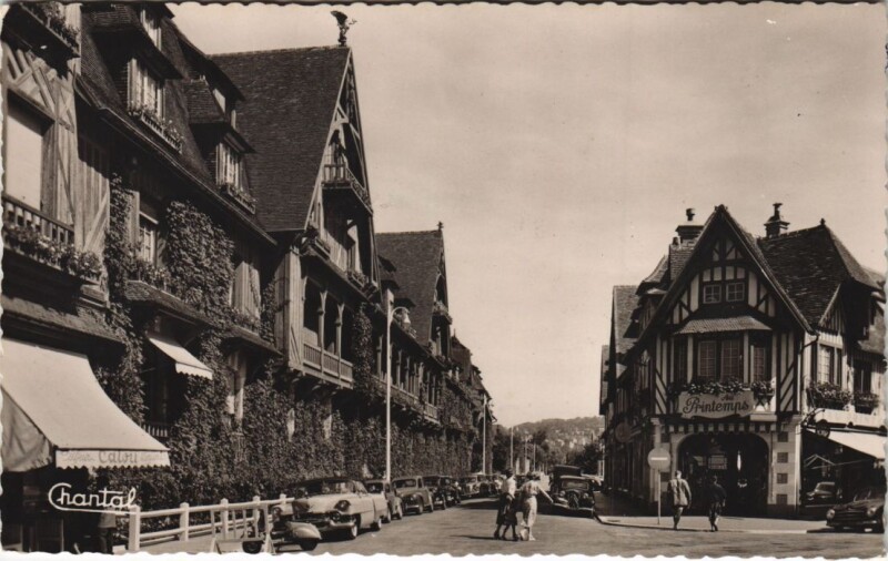 Carte postale ancienne Deauville Le Normandy à Deauville