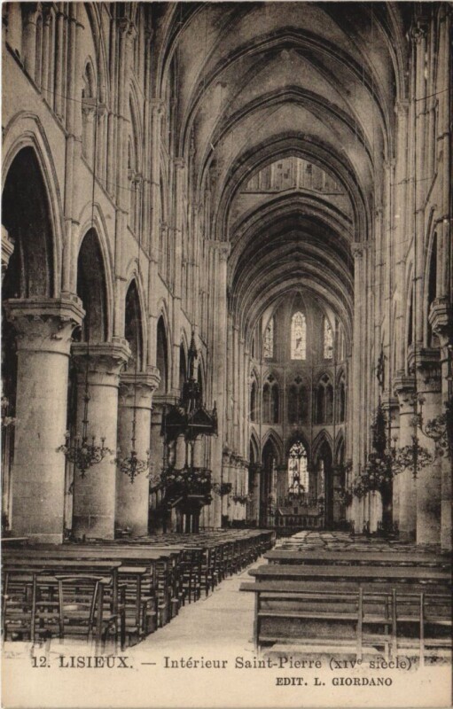 Carte postale ancienne Lisieux Interieur Saint-Pierre à Lisieux