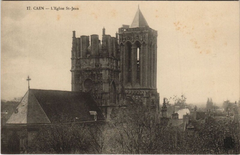 Carte postale ancienne Cabourg L'Eglise Saint-Jean à Cabourg