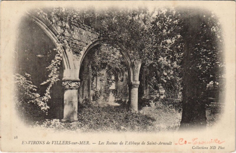 Carte postale ancienne Saint-Arnoult Les Ruines de l'Abbaye à Saint-Arnoult