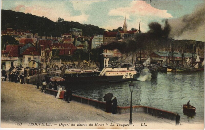Carte postale ancienne Trouville-sur-Mer Depart du Bateau du Havre La Touques à Touques