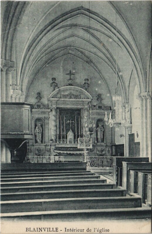 Carte postale ancienne Blainville Interieur de l'Eglise