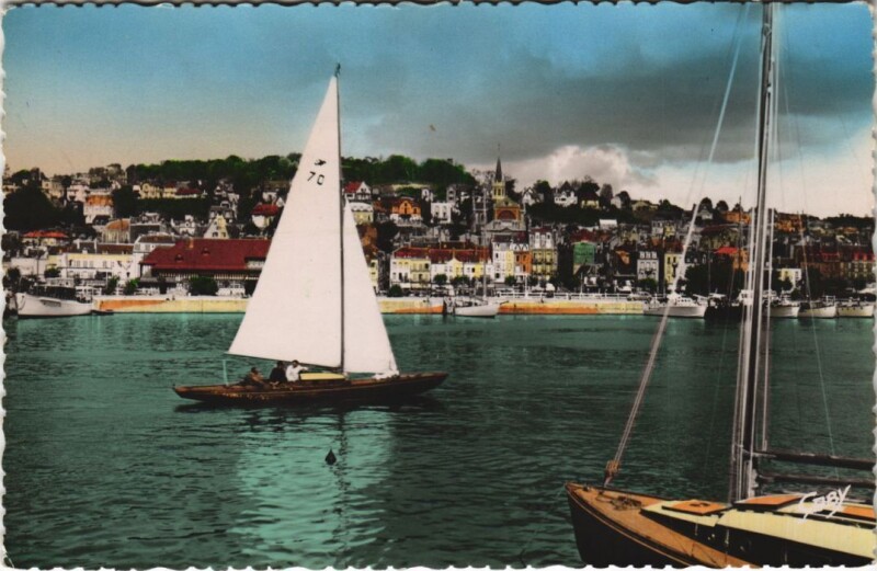 Carte postale ancienne Trouville-sur-Mer Deauville - Le Port des Yachts à Deauville