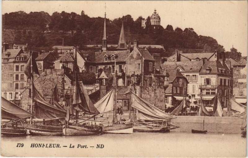 Carte postale ancienne Honfleur Le Port à Honfleur